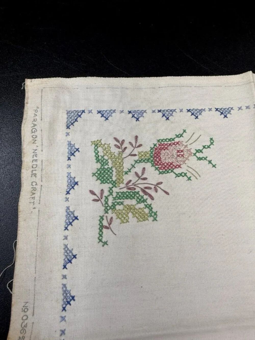 4 Vintage Paragon Needlecraft Napkins 0362 Linen Stamped Floral Pattern 17”